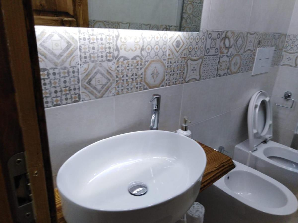 B&B La Pietra Эрколано Экстерьер фото