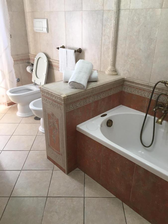 B&B La Pietra Эрколано Экстерьер фото