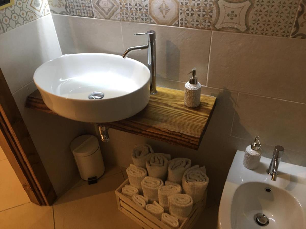 B&B La Pietra Эрколано Экстерьер фото